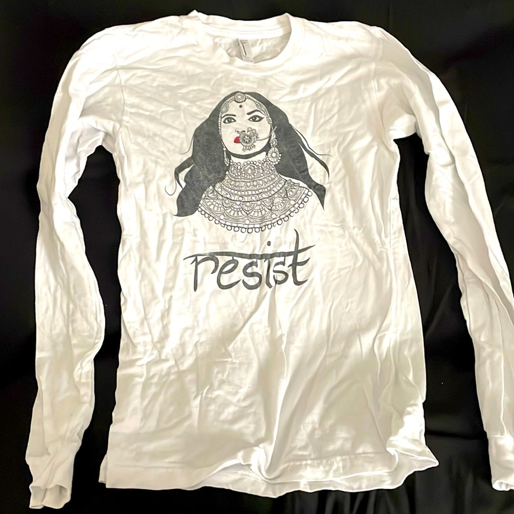 Long sleeve tee desi